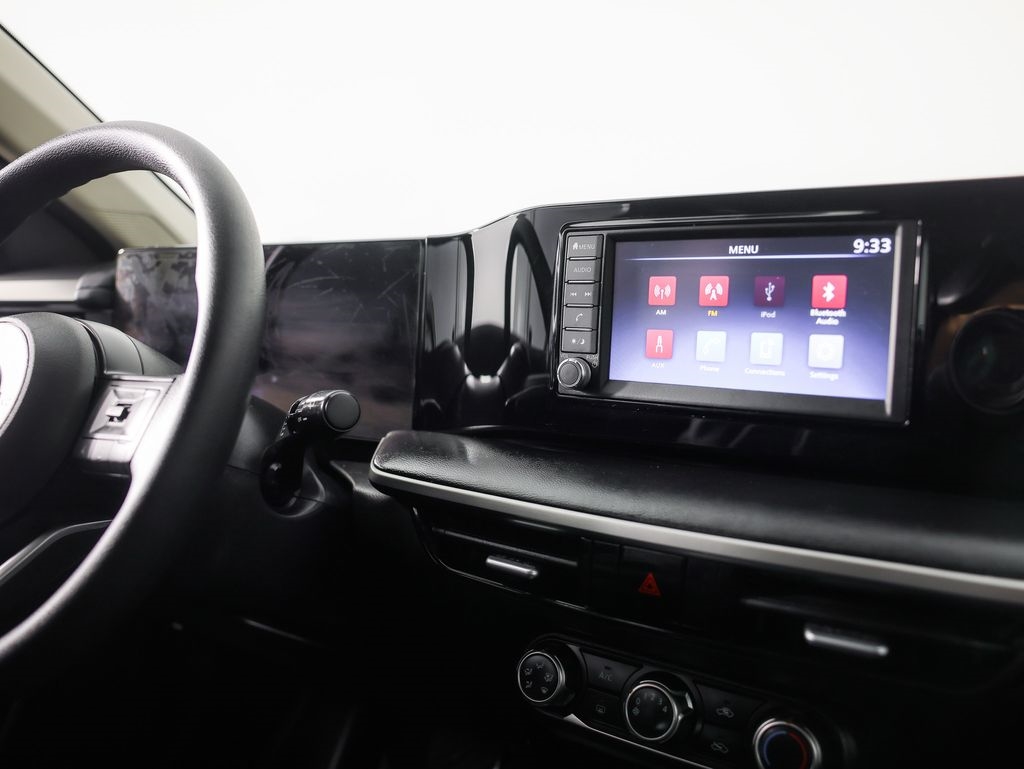 Nissan Kicks S AWD 2025