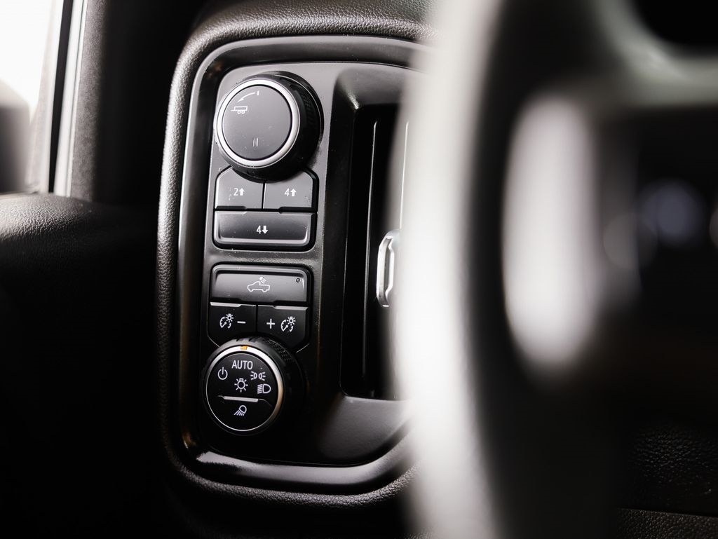 Chevrolet Silverado 2500HD 4WD Crew Cab 159" Custom 2021