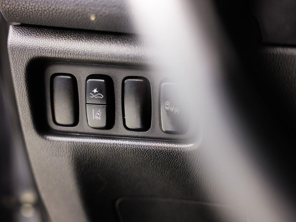 Mitsubishi Outlander Sport ES 2.0 AWC CVT 2021