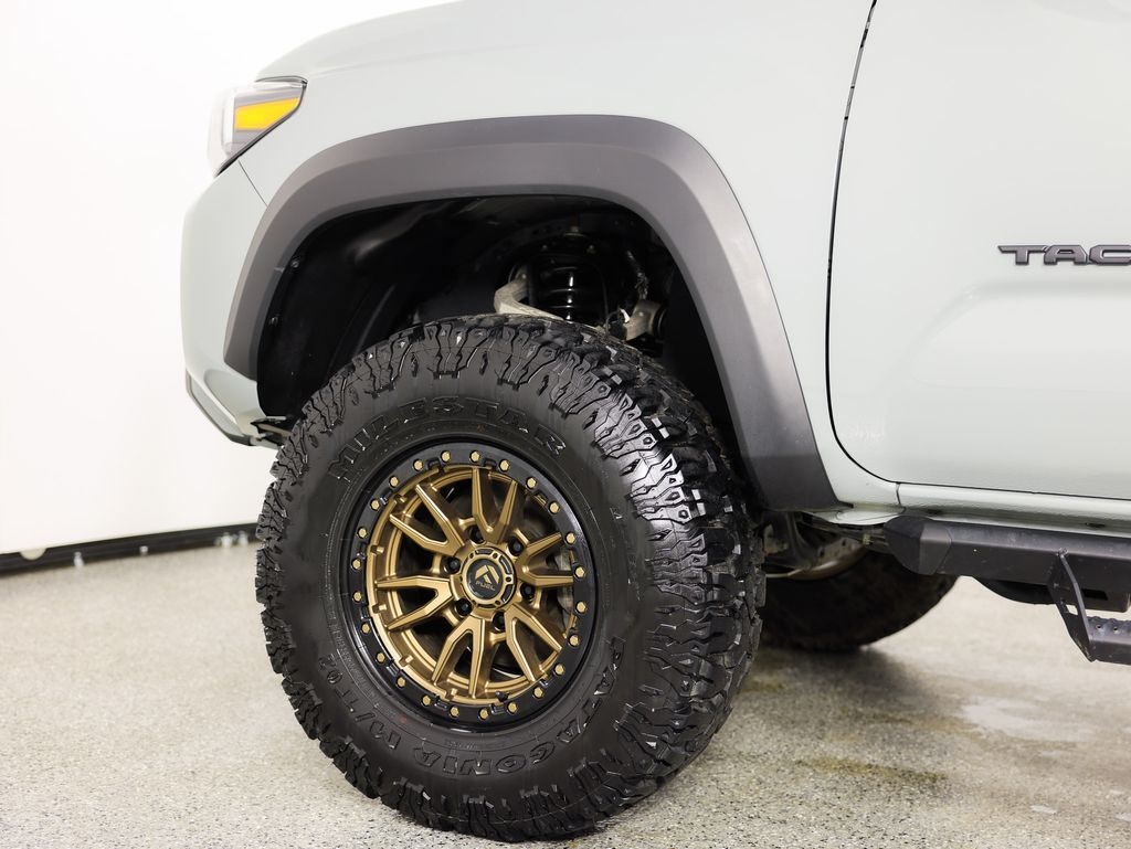 Toyota Tacoma 4WD TRD Off Road Double Cab 5' Bed V6 MT (Natl) 2023