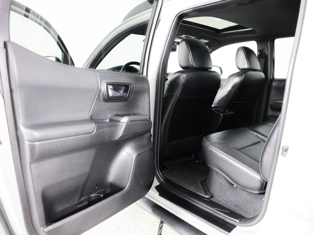 Toyota Tacoma 4WD TRD Off Road Double Cab 5' Bed V6 MT (Natl) 2023