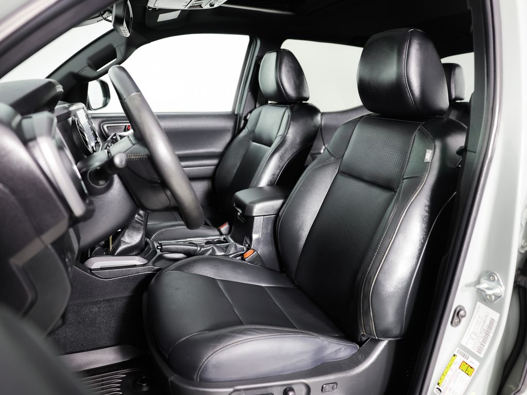 Toyota Tacoma 4WD TRD Off Road Double Cab 5' Bed V6 MT (Natl) 2023