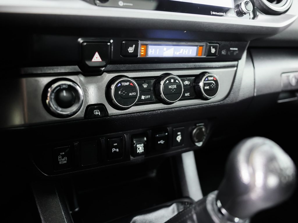 Toyota Tacoma 4WD TRD Off Road Double Cab 5' Bed V6 MT (Natl) 2023