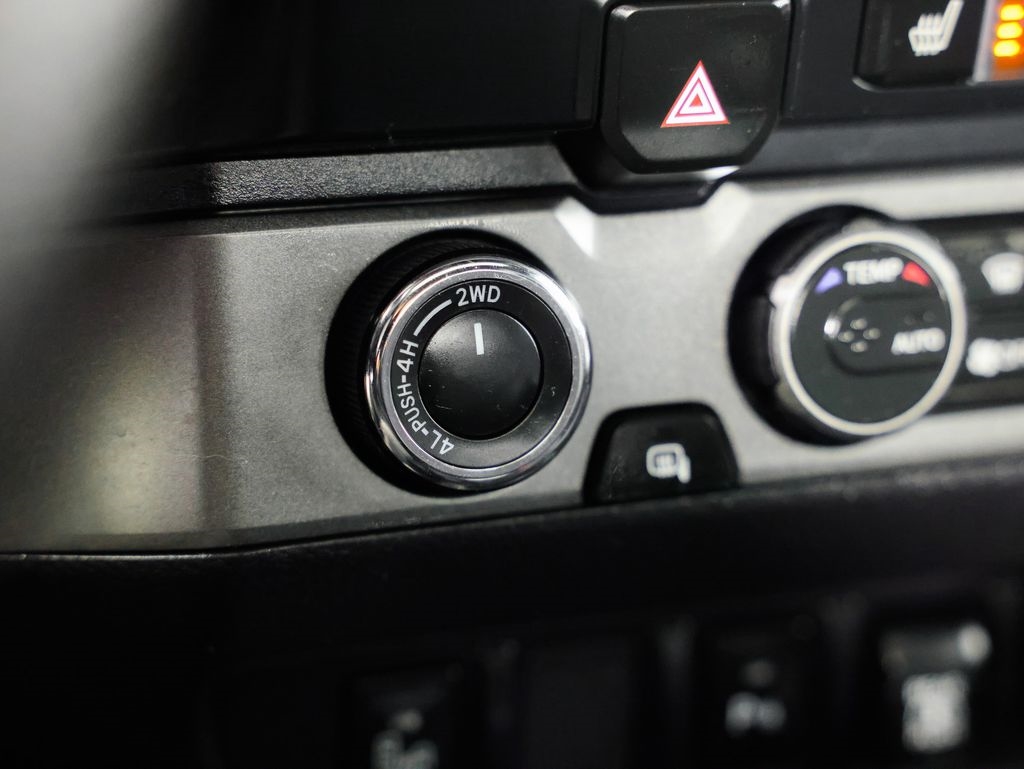 Toyota Tacoma 4WD TRD Off Road Double Cab 5' Bed V6 MT (Natl) 2023