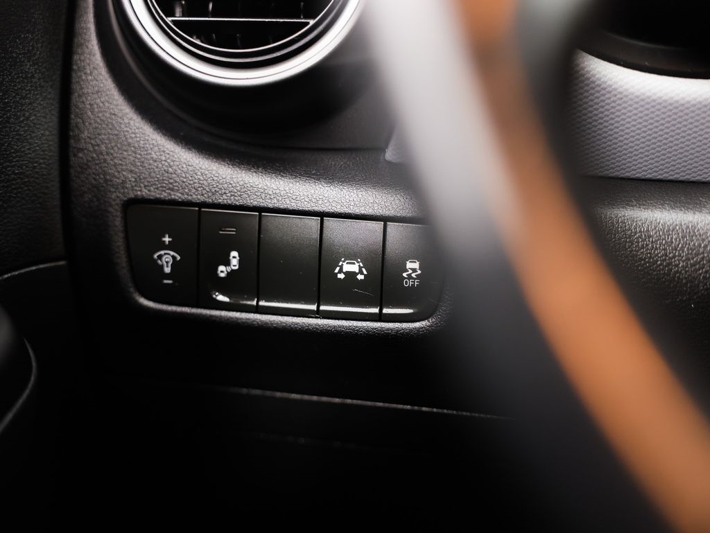 Hyundai Kona SEL Auto FWD 2020