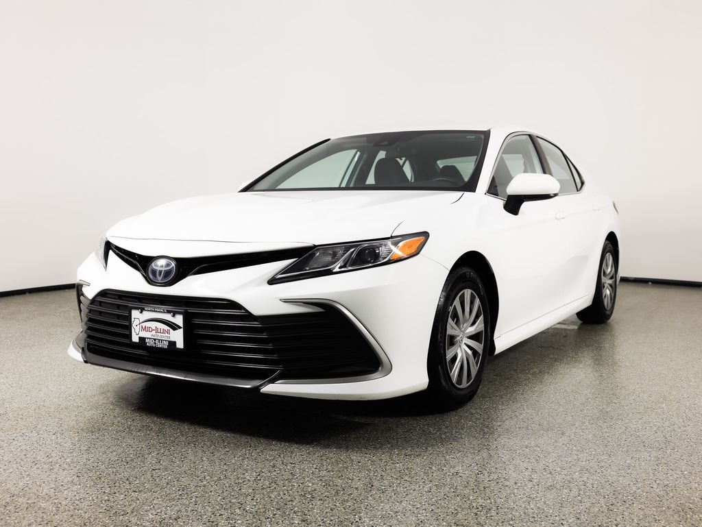 Toyota Camry Hybrid LE CVT (Natl) 2022