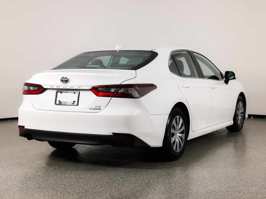 Toyota Camry Hybrid LE CVT (Natl) 2022