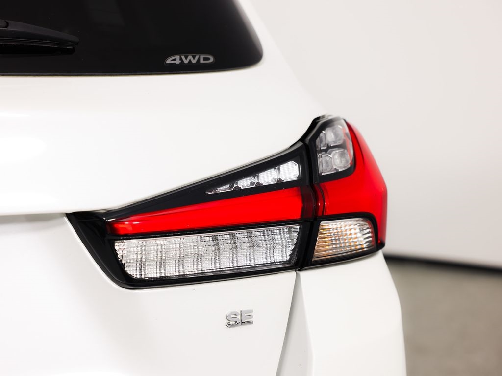 Mitsubishi Outlander Sport ES 2.0 AWC CVT 2021