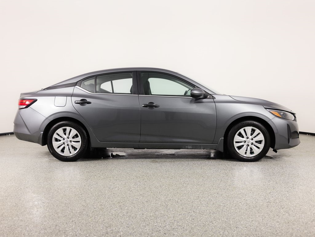 Nissan Sentra S CVT 2025