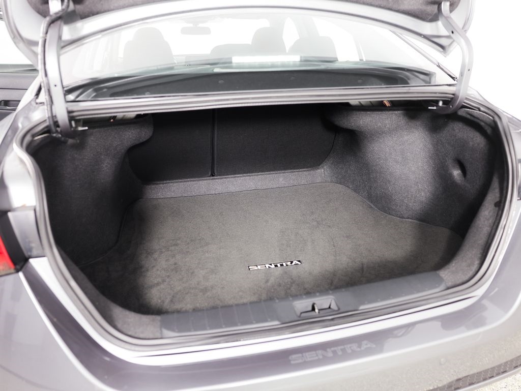 Nissan Sentra S CVT 2025