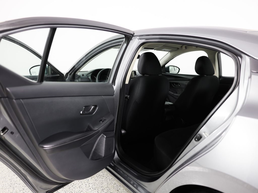 Nissan Sentra S CVT 2025