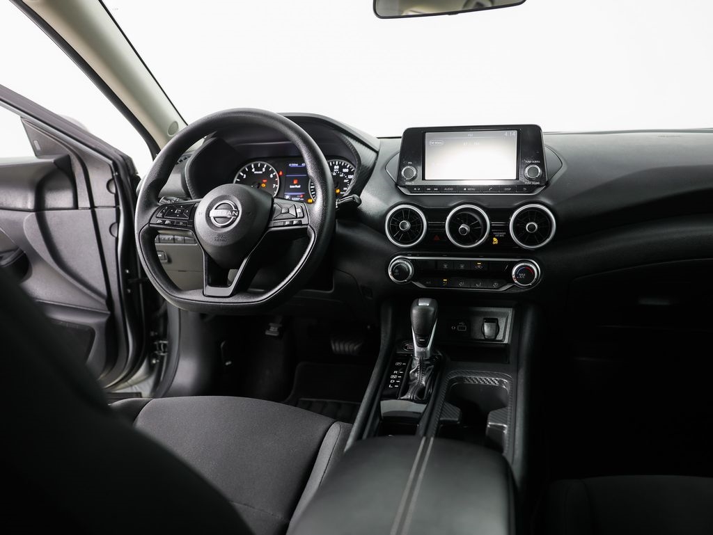 Nissan Sentra S CVT 2025