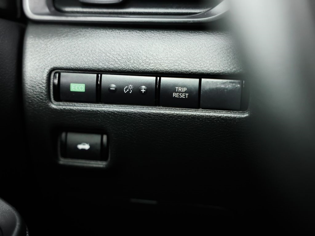 Nissan Sentra S CVT 2025