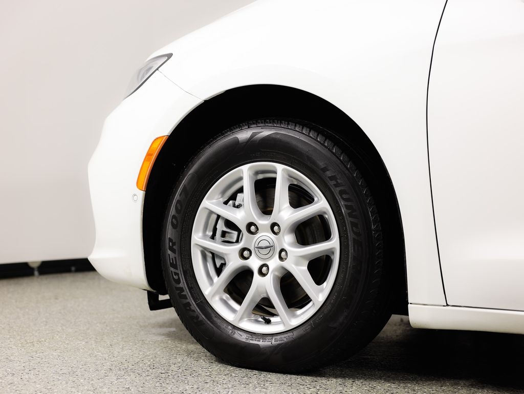 Chrysler Pacifica Touring L FWD 2022