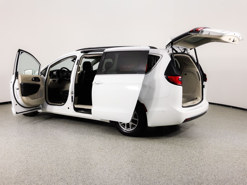 Chrysler Pacifica Touring L FWD 2022