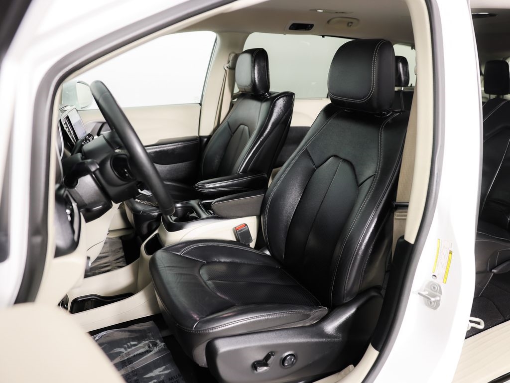 Chrysler Pacifica Touring L FWD 2022