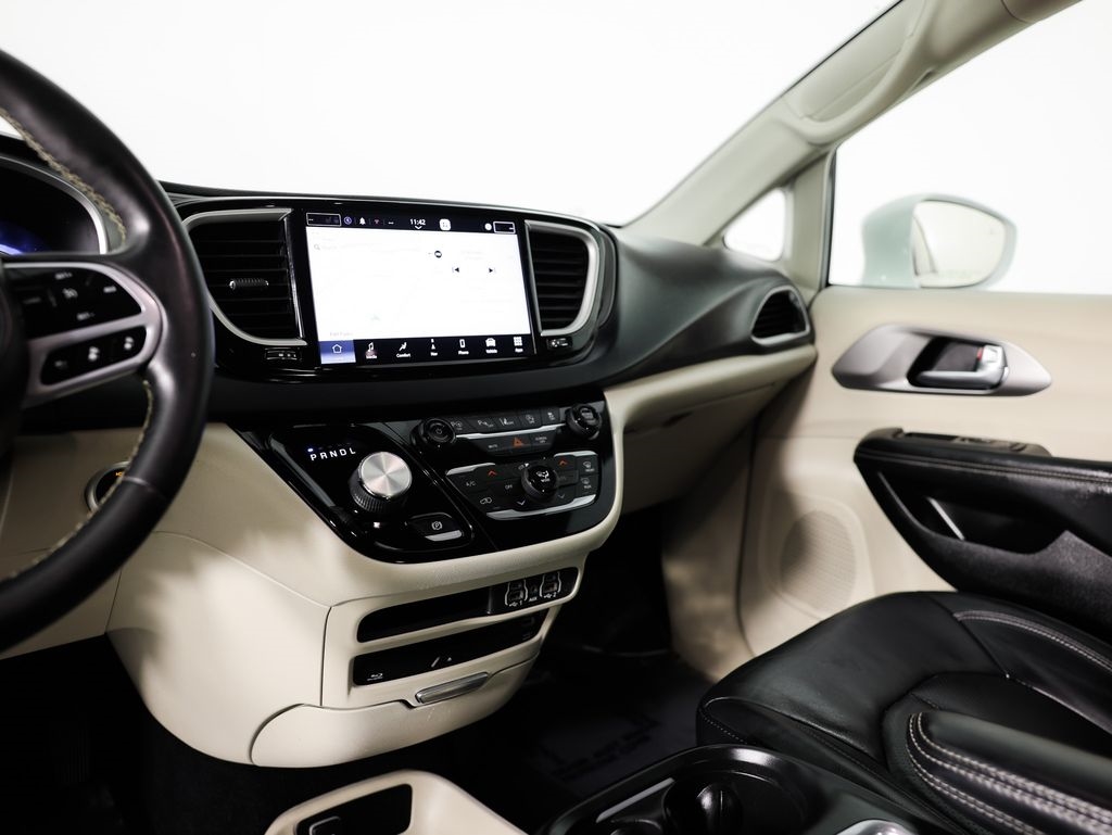 Chrysler Pacifica Touring L FWD 2022