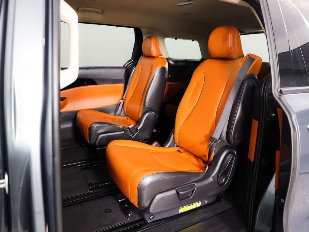 Kia Carnival SX FWD 2024