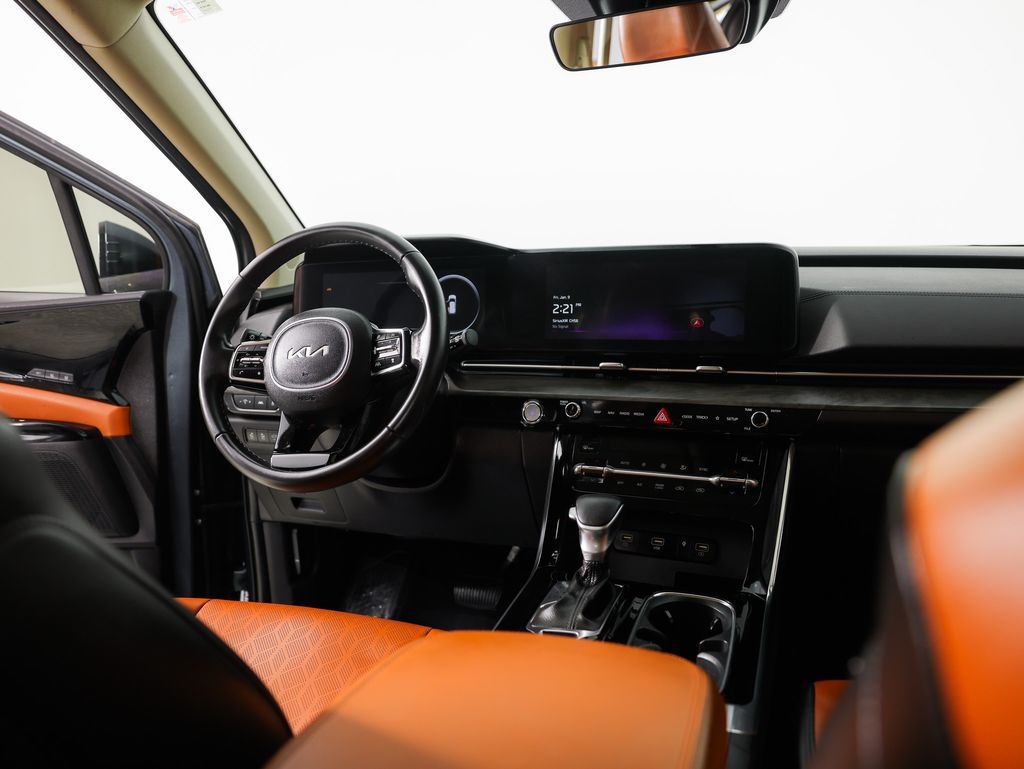 Kia Carnival SX FWD 2024