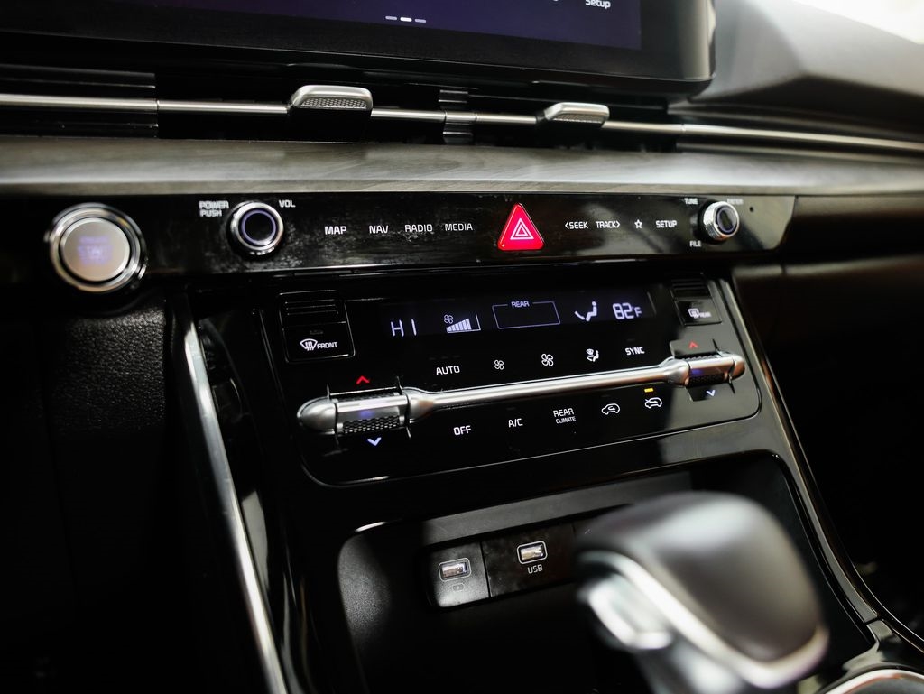 Kia Carnival SX FWD 2024