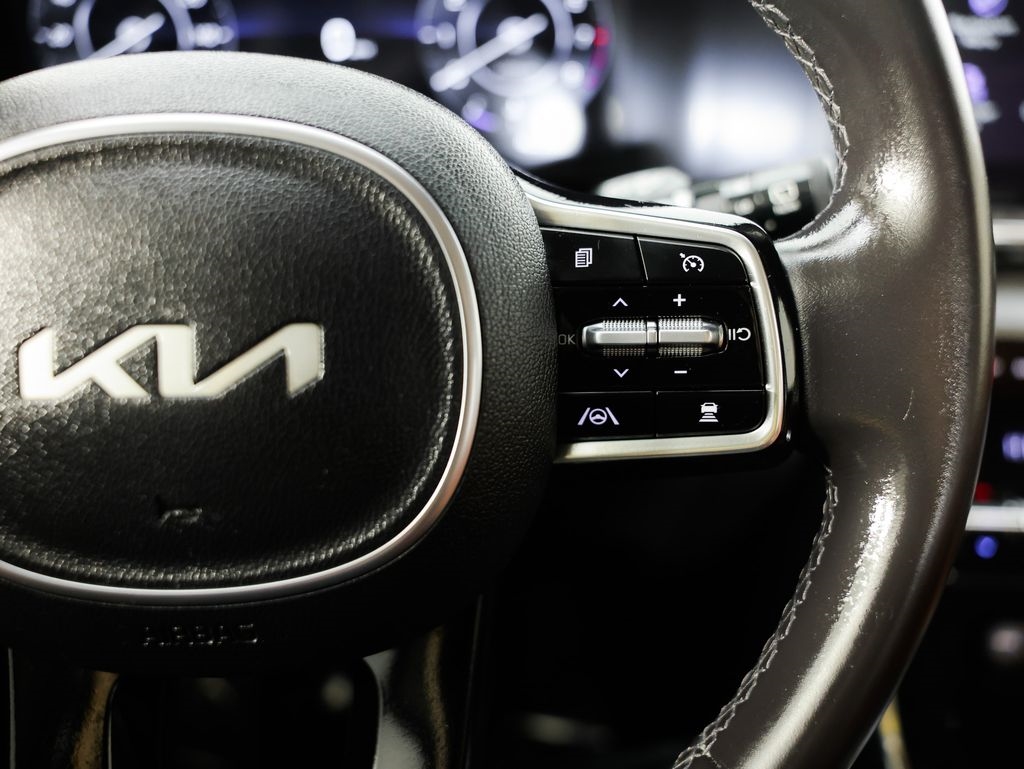 Kia Carnival SX FWD 2024