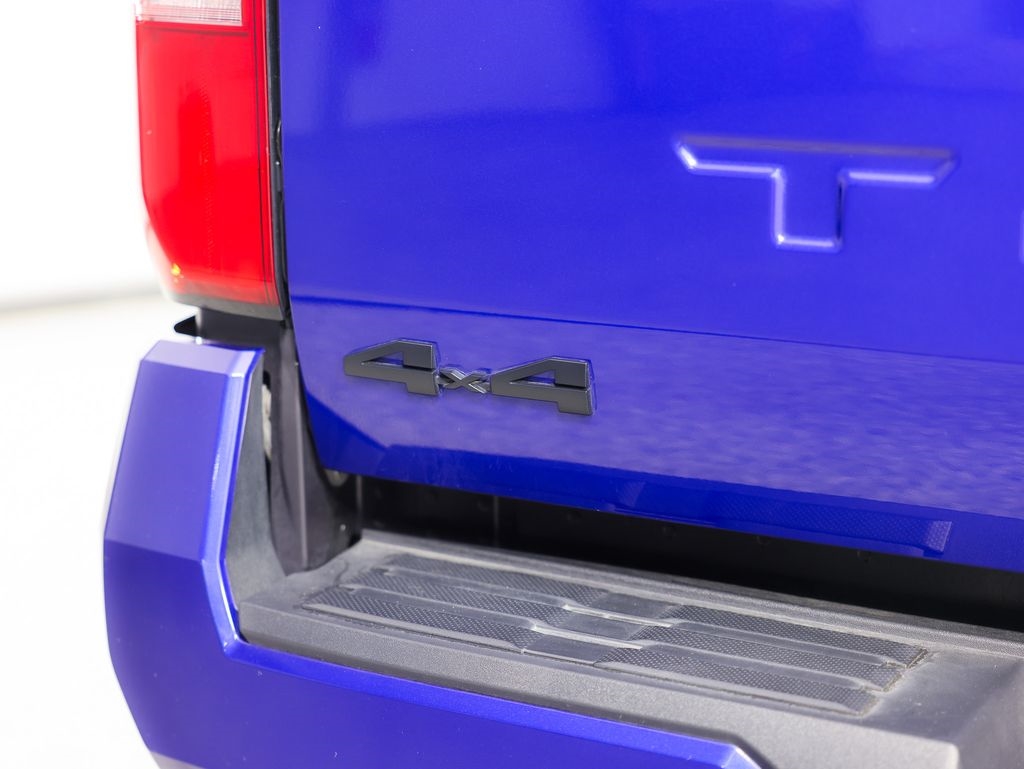 Toyota Tacoma 4WD TRD Off Road Double Cab 5' Bed MT (Natl) 2024