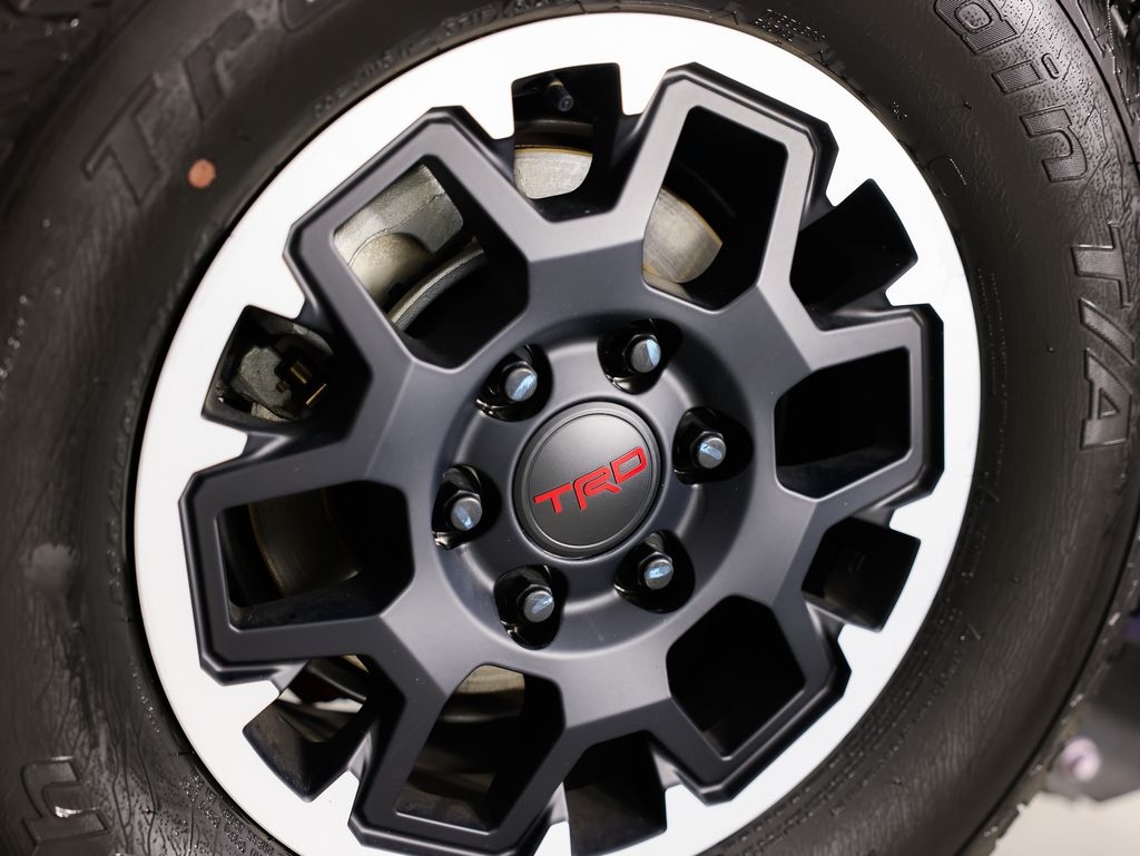 Toyota Tacoma 4WD TRD Off Road Double Cab 5' Bed MT (Natl) 2024