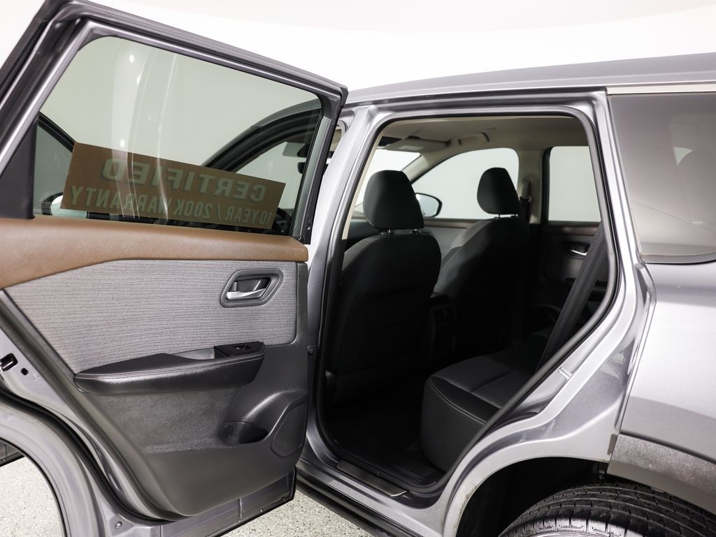 Nissan Rogue FWD SV 2022