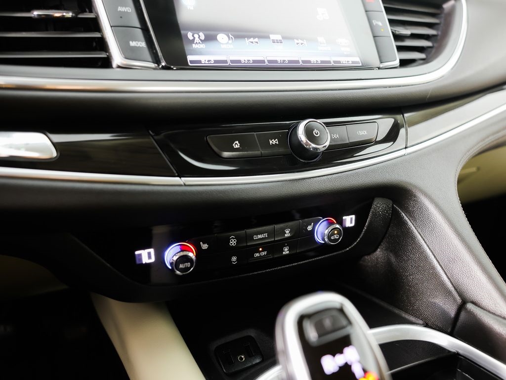 Buick Enclave AWD 4dr Essence 2019