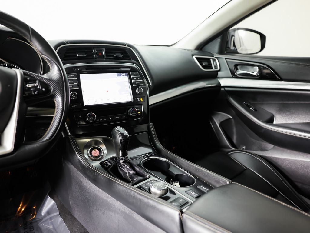 Nissan Maxima SV 3.5L 2021