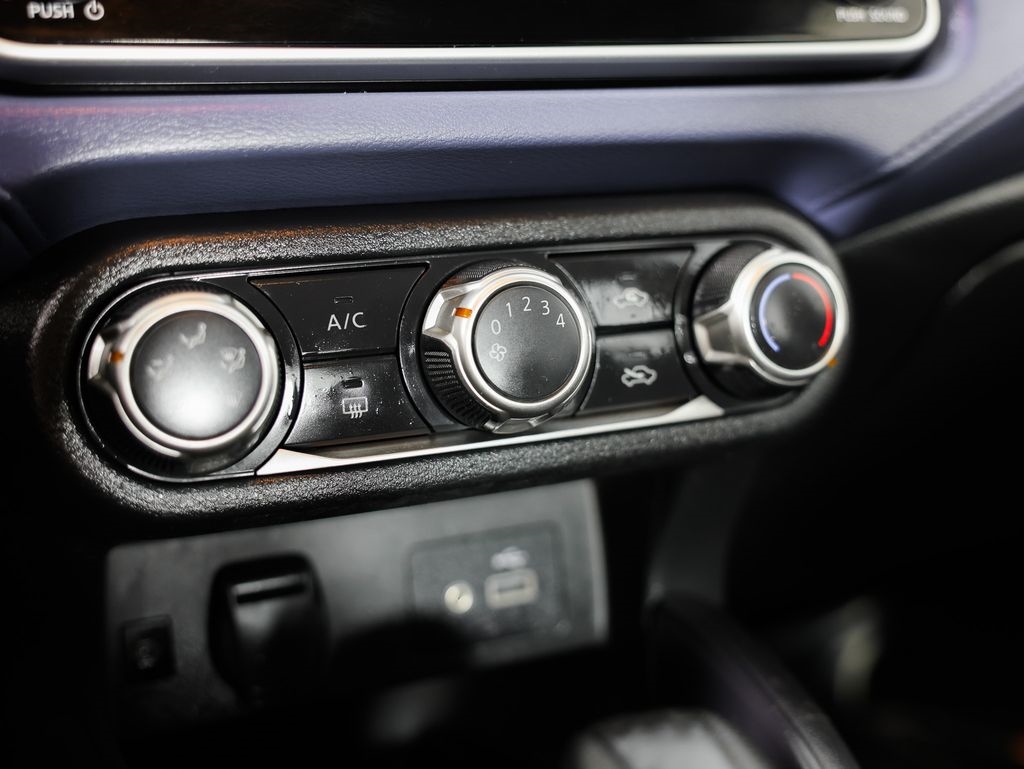 Nissan Versa SV CVT 2024