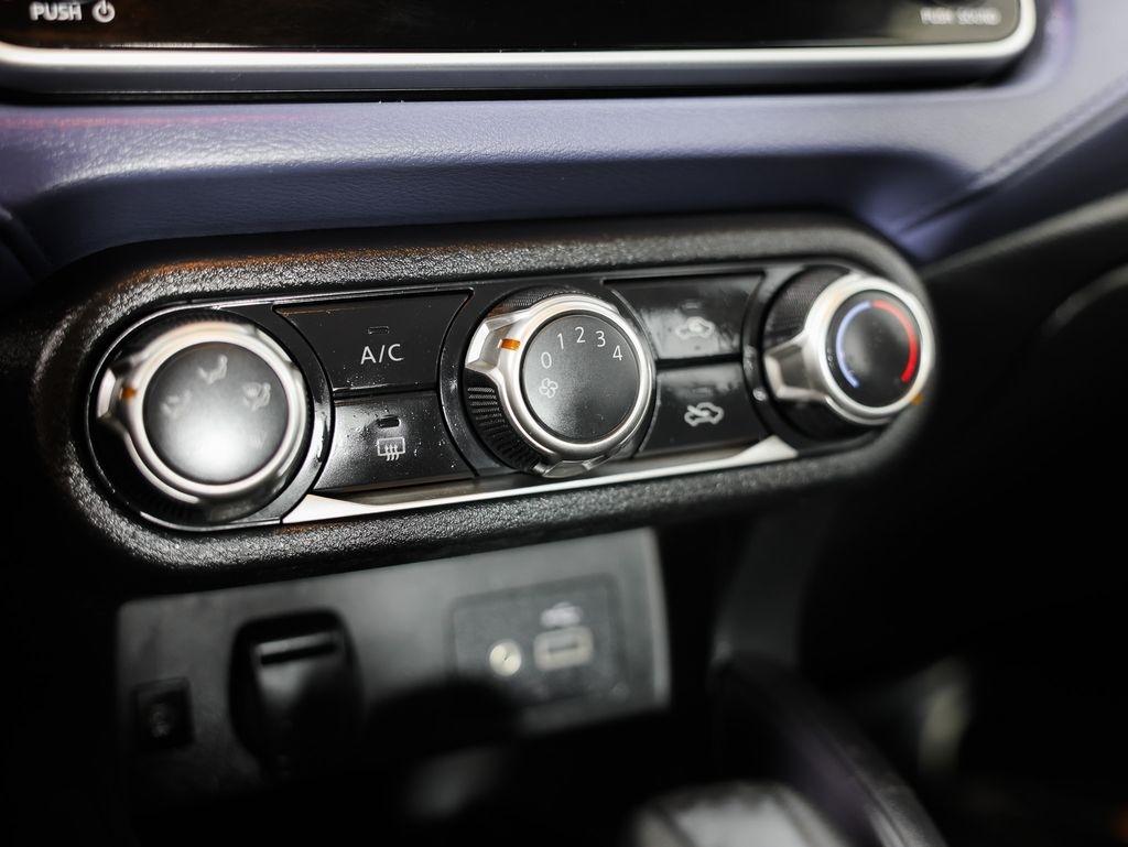 Nissan Versa SV CVT 2024