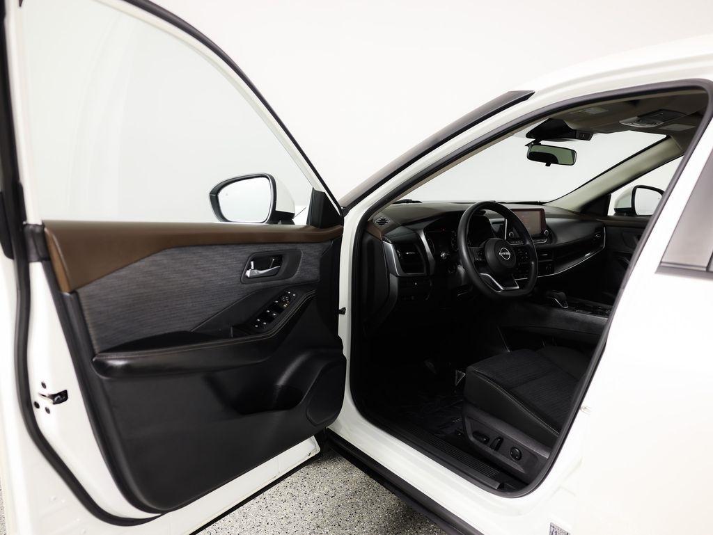 Nissan Rogue AWD SV 2023