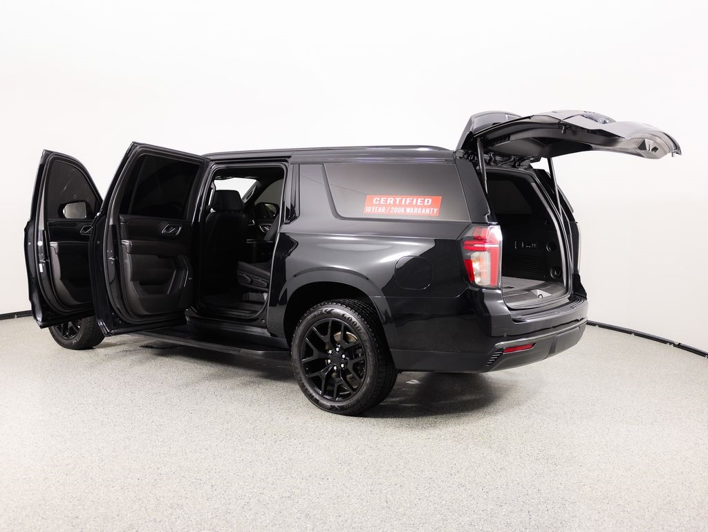 Chevrolet Suburban 4WD 4dr RST 2022