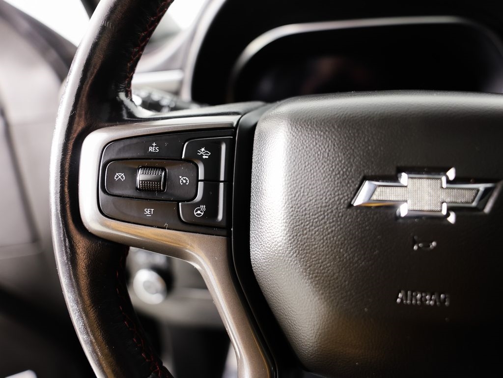 Chevrolet Suburban 4WD 4dr RST 2022