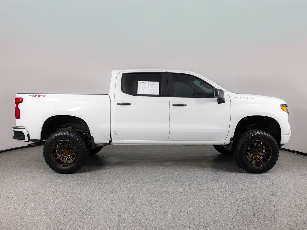 Chevrolet Silverado 1500 4WD Crew Cab 147" Custom 2023