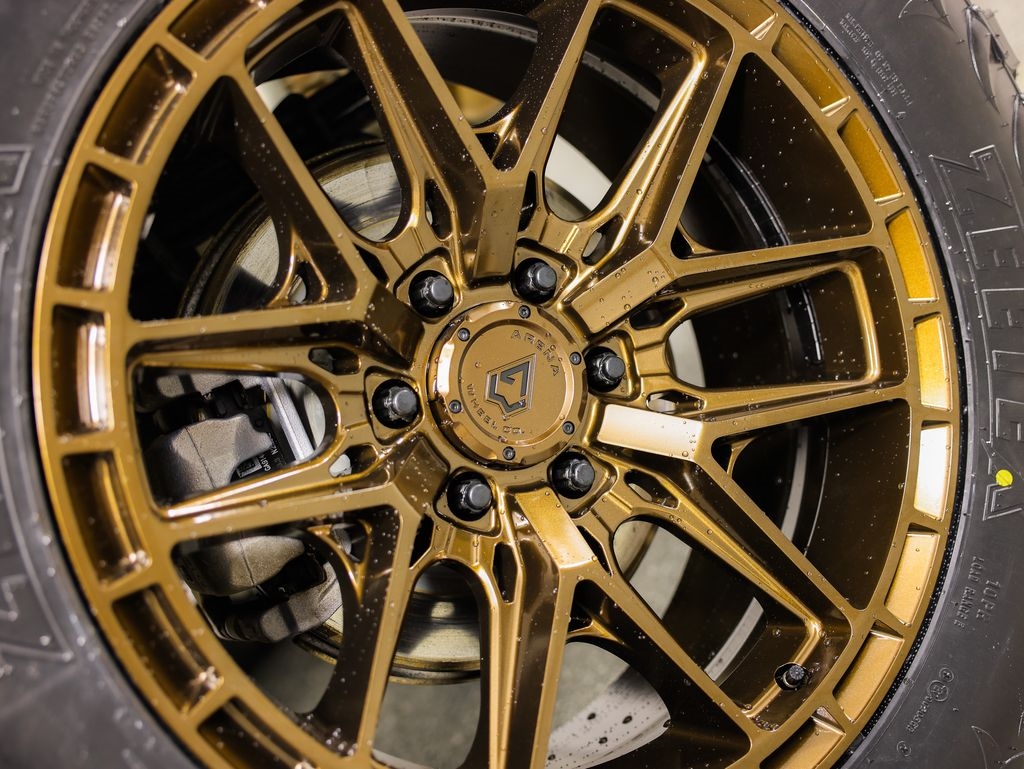 Chevrolet Silverado 1500 4WD Crew Cab 147" Custom 2023