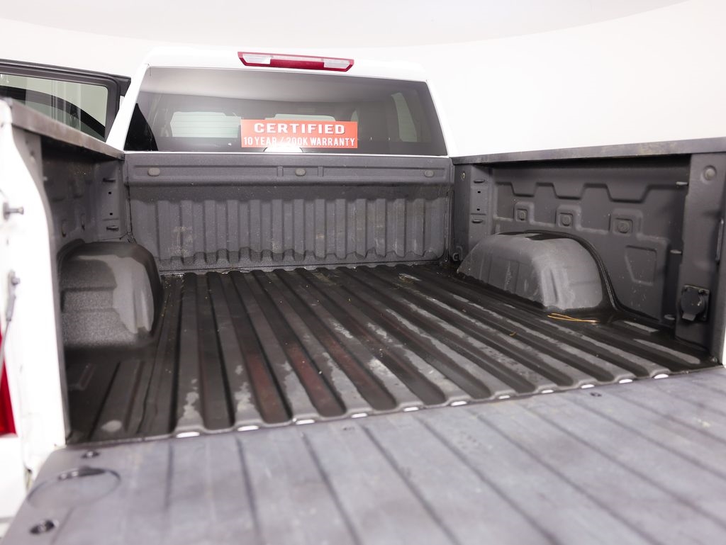 Chevrolet Silverado 1500 4WD Crew Cab 147" Custom 2023