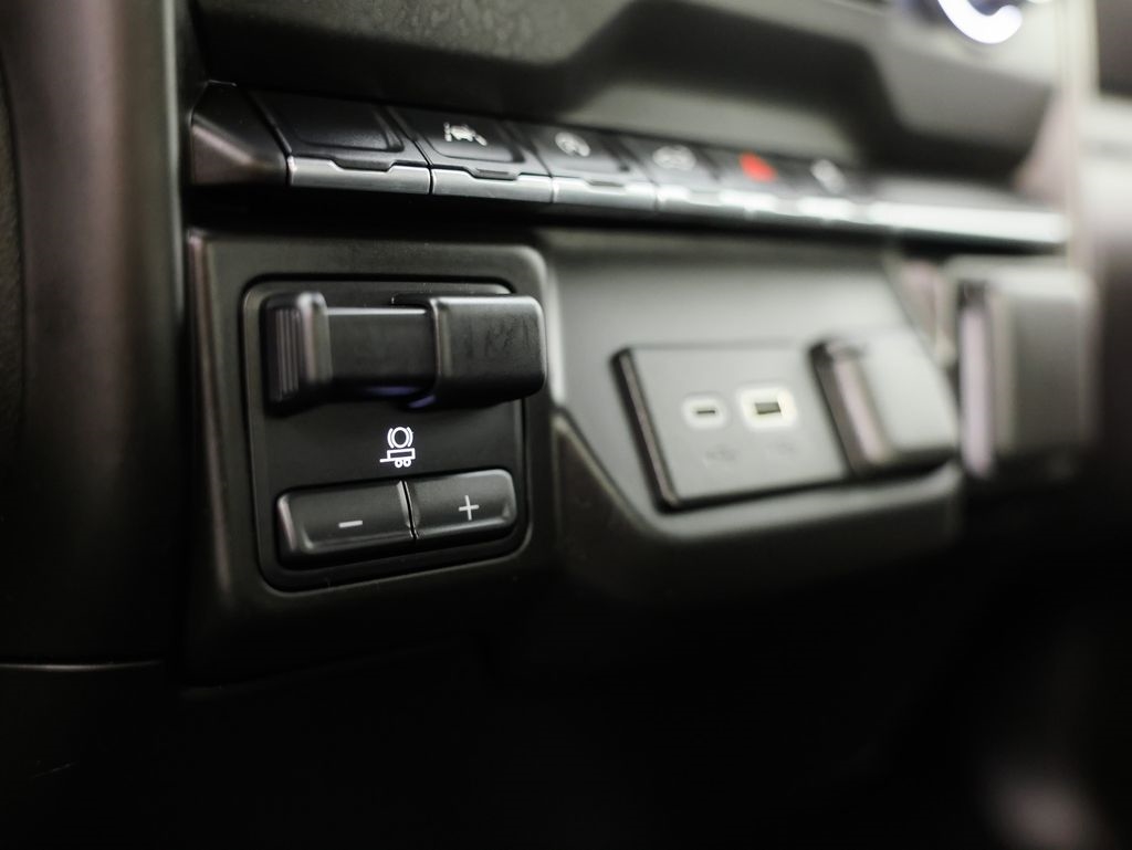 Chevrolet Silverado 1500 4WD Crew Cab 147" Custom 2023