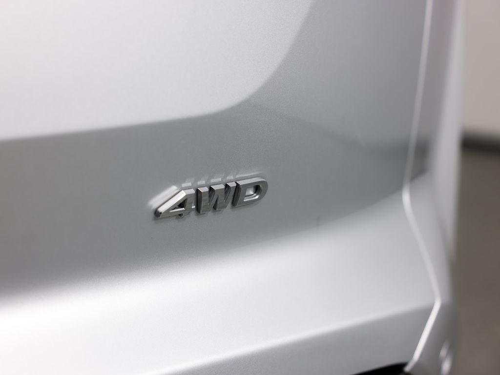 Nissan Pathfinder SV 4WD 2025