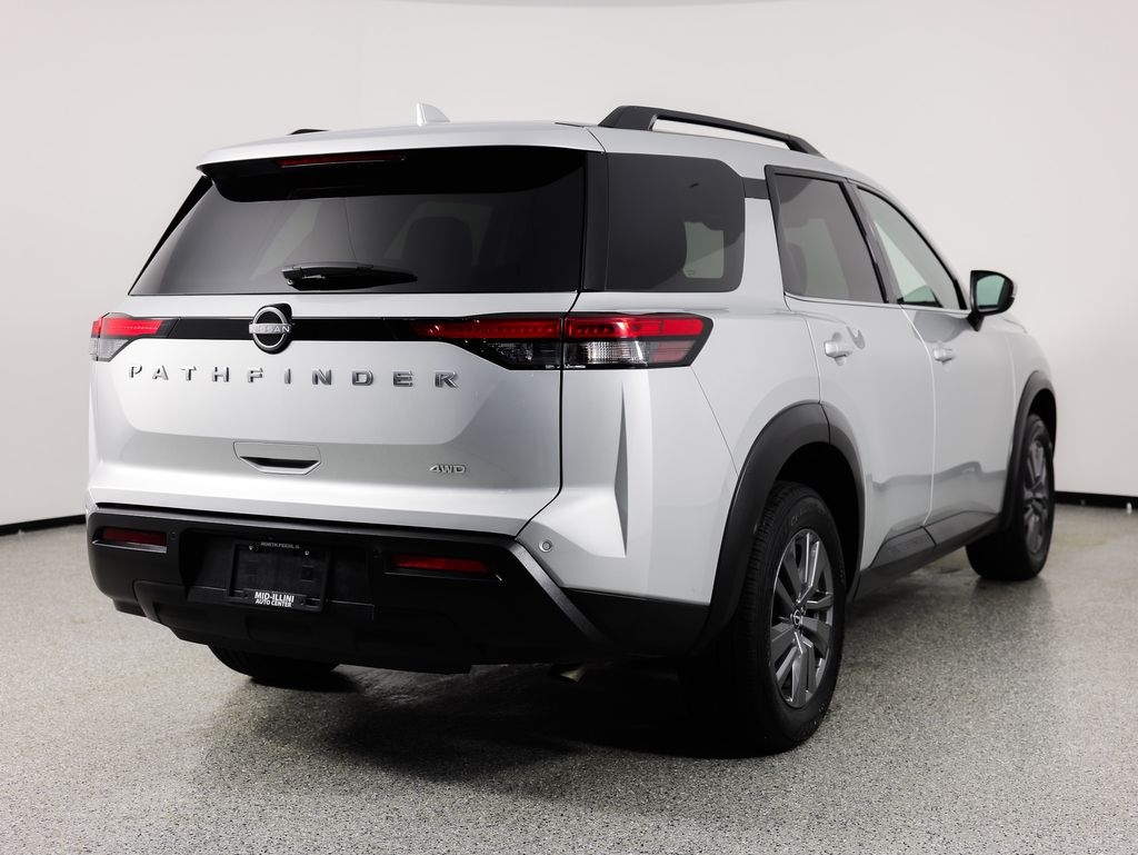 Nissan Pathfinder SV 4WD 2025