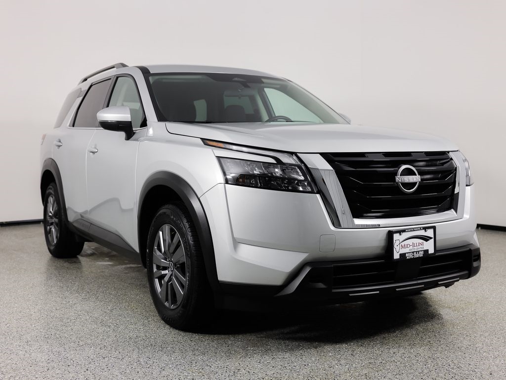 Nissan Pathfinder SV 4WD 2025