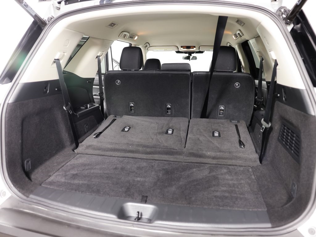 Nissan Pathfinder SV 4WD 2025