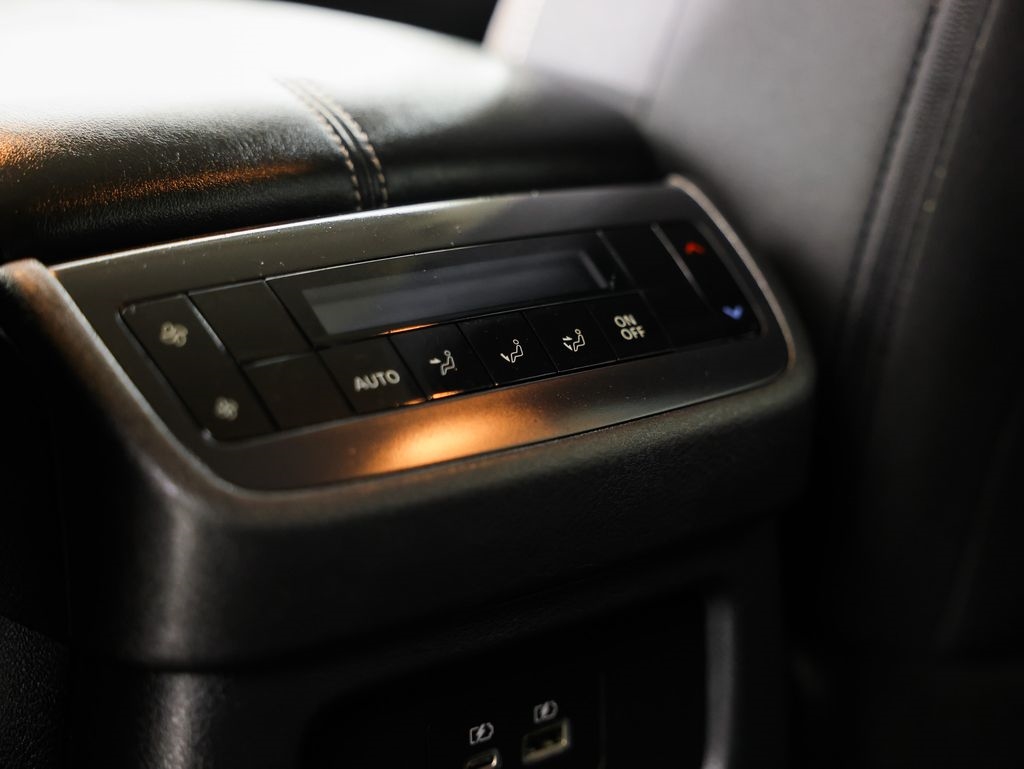 Nissan Pathfinder SV 4WD 2025