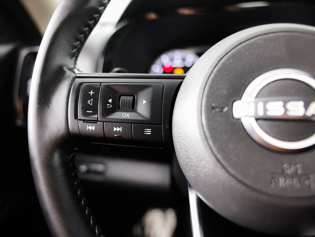 Nissan Pathfinder SV 4WD 2025