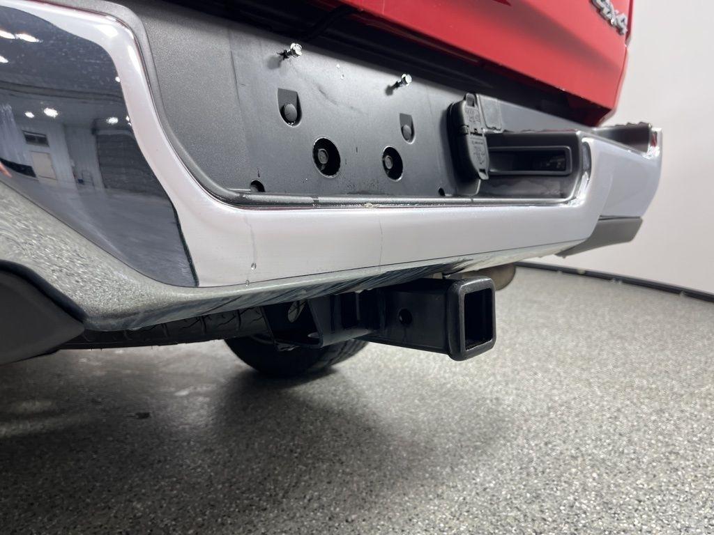 RAM 1500 Big Horn 4x4 Crew Cab 5'7" Box 2022