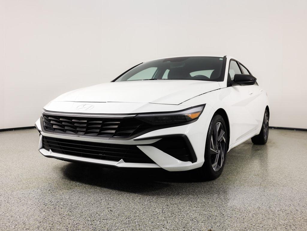 Hyundai Elantra SEL Sport IVT 2025