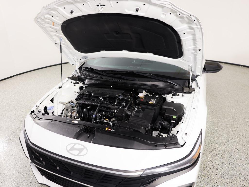 Hyundai Elantra SEL Sport IVT 2025