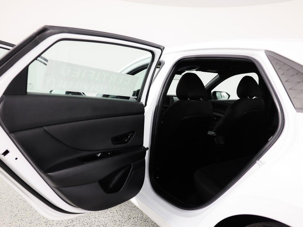 Hyundai Elantra SEL Sport IVT 2025