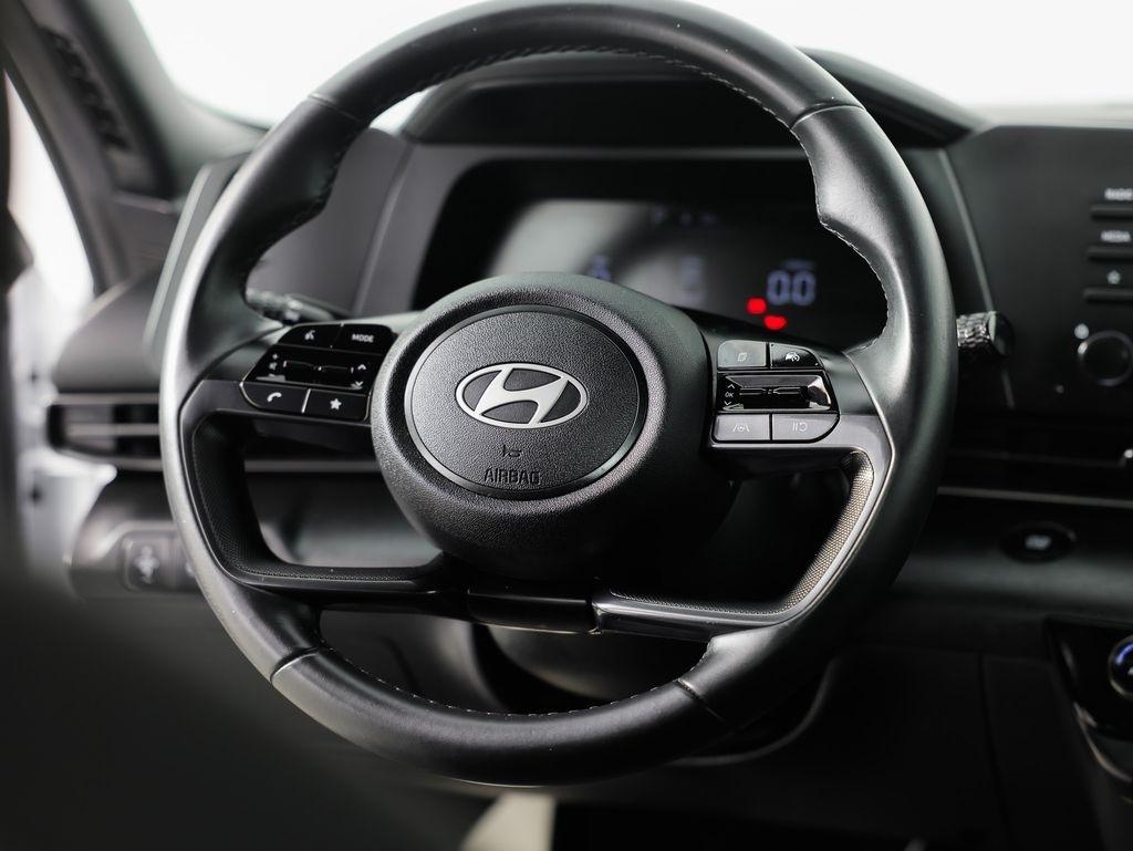 Hyundai Elantra SEL Sport IVT 2025